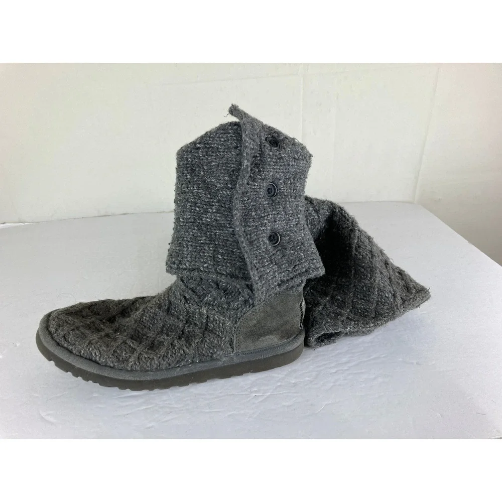 UGG Lattice Cardy Tall Knit Boots Womens 9 Grey Cable Knit Button